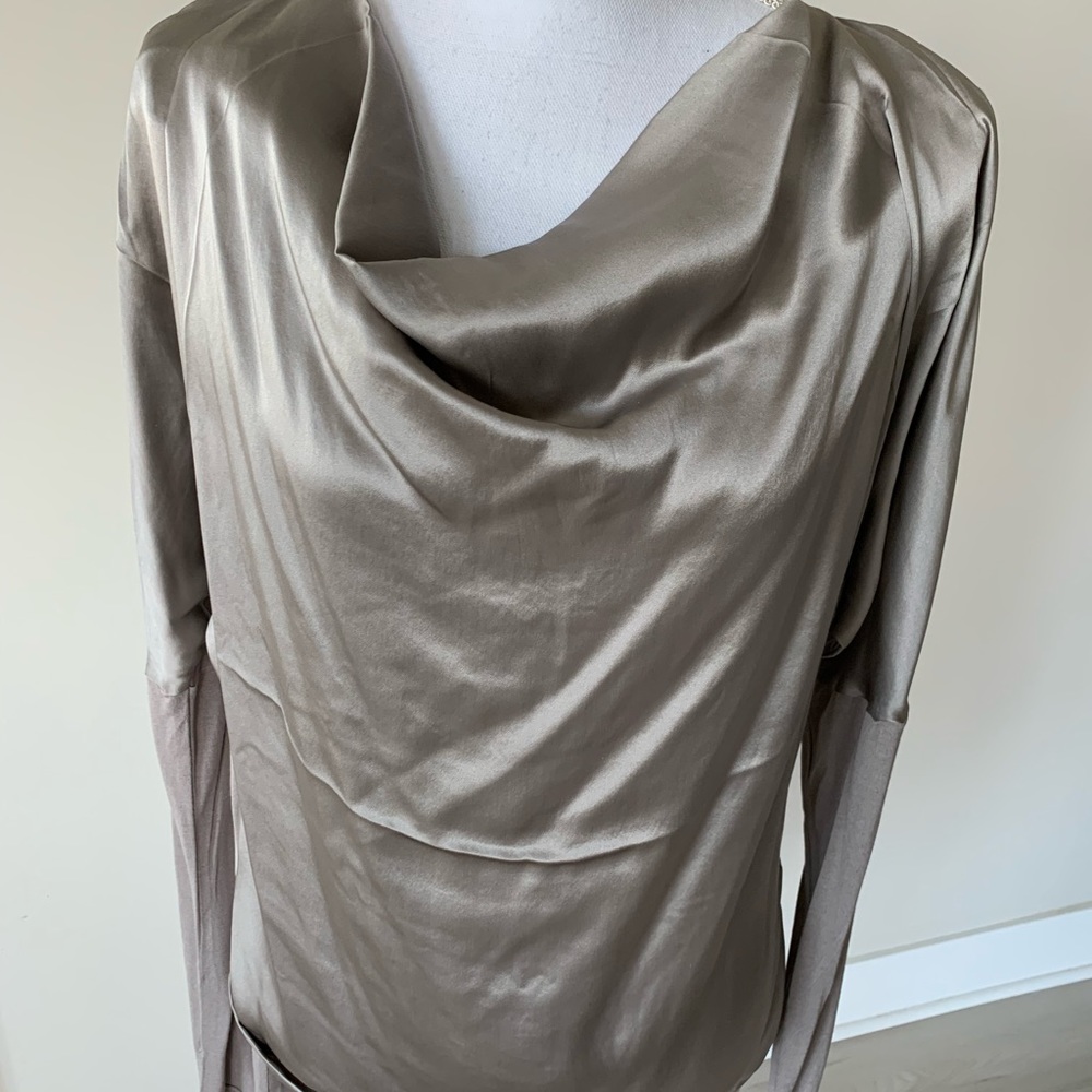 Gorgeous silver combo tunic/top- casual or fancy - Picture 3 of 9